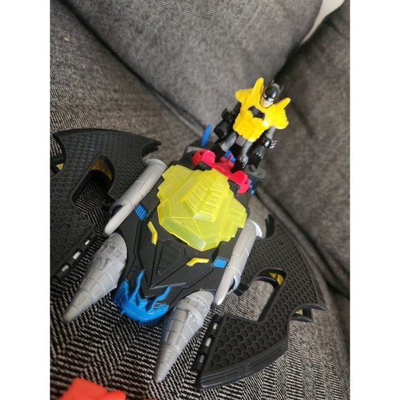 Imaginext Batwing Launcher Gun- Includes Batman Figurine and Bullets - Picture 4 of 5